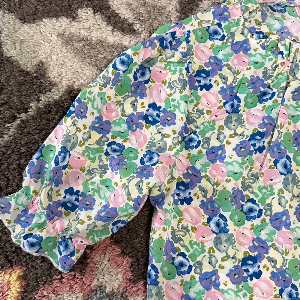 Women’s Floral Spring Top - Picture 4 of 8